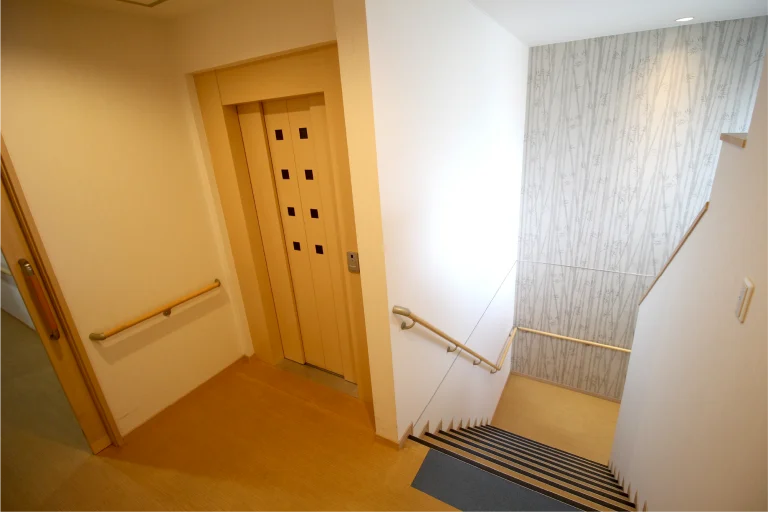 バリアフリー・エレベーター